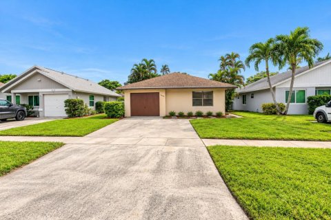 Casa en venta en West Palm Beach, Florida, 2 dormitorios, 109.62 m2 № 2412333 - foto 2