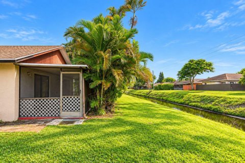Casa en venta en West Palm Beach, Florida, 2 dormitorios, 109.62 m2 № 2412333 - foto 28