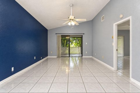 Casa en venta en West Palm Beach, Florida, 2 dormitorios, 109.62 m2 № 2412333 - foto 7