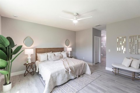 Villa ou maison à vendre à Port Charlotte, Floride: 5 chambres, 213.21 m2 № 1769386 - photo 18