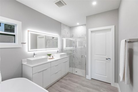 Villa ou maison à vendre à Port Charlotte, Floride: 5 chambres, 213.21 m2 № 1769386 - photo 24