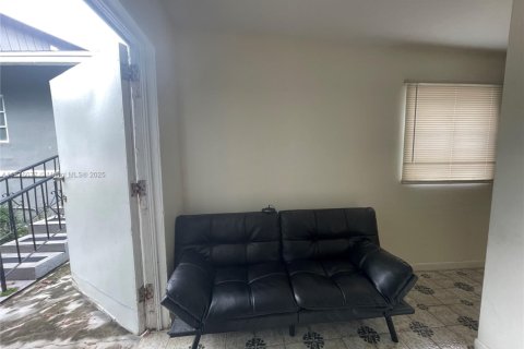 Снять в аренду виллу или дом в Майами, Флорида 29.73м2, № 1958679 - фото 2