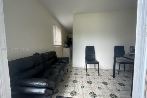 Снять в аренду виллу или дом в Майами, Флорида 29.73м2, № 1958679 - фото 3