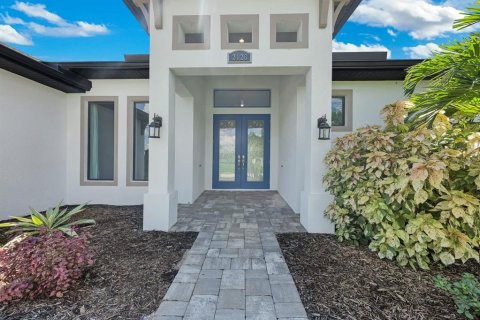 Villa ou maison à vendre à Cape Coral, Floride: 3 chambres, 186.18 m2 № 2389093 - photo 11