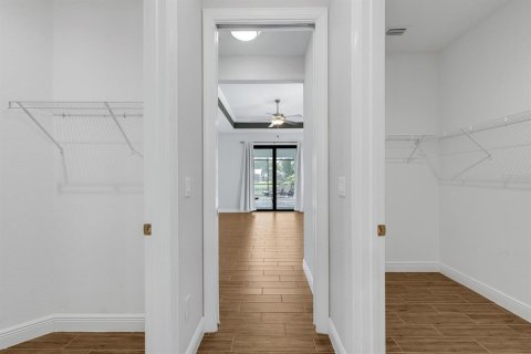Villa ou maison à vendre à Cape Coral, Floride: 3 chambres, 186.18 m2 № 2389093 - photo 25