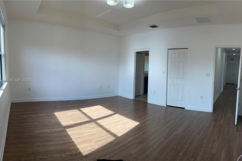 Casa en alquiler en Homestead, Florida, 5 dormitorios, 271.65 m2 № 1921495 - foto 23