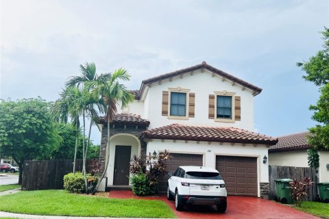 Casa en alquiler en Homestead, Florida, 5 dormitorios, 271.65 m2 № 1921495 - foto 2