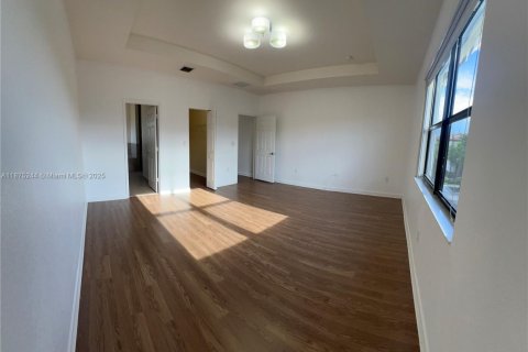 Casa en alquiler en Homestead, Florida, 5 dormitorios, 271.65 m2 № 1921495 - foto 25