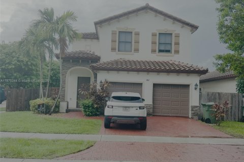 Casa en alquiler en Homestead, Florida, 5 dormitorios, 271.65 m2 № 1921495 - foto 3