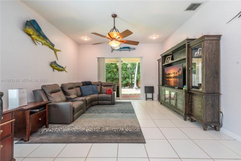 Casa en venta en Davie, Florida, 3 dormitorios, 152.27 m2 № 1982652 - foto 6