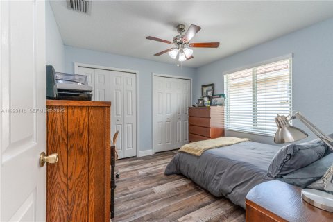 Casa en venta en Davie, Florida, 3 dormitorios, 152.27 m2 № 1982652 - foto 19