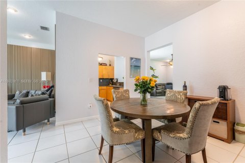 Casa en venta en Davie, Florida, 3 dormitorios, 152.27 m2 № 1982652 - foto 13