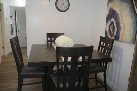 Copropriété à louer à New Port Richey, Floride: 2 chambres, 76.64 m2 № 2147698 - photo 12
