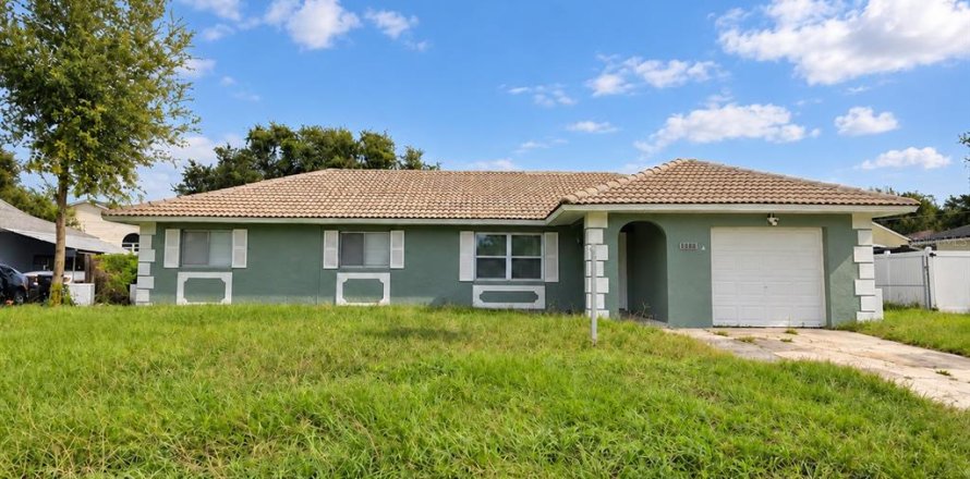 Villa ou maison à Orlando, Floride 4 chambres, 117.06 m2 № 2406464