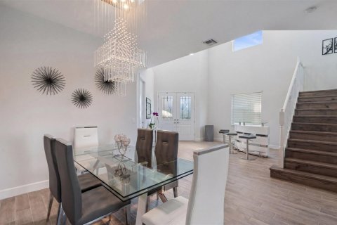 House in Westlake, Florida 5 bedrooms, 309.36 sq.m. № 2173829 - photo 24