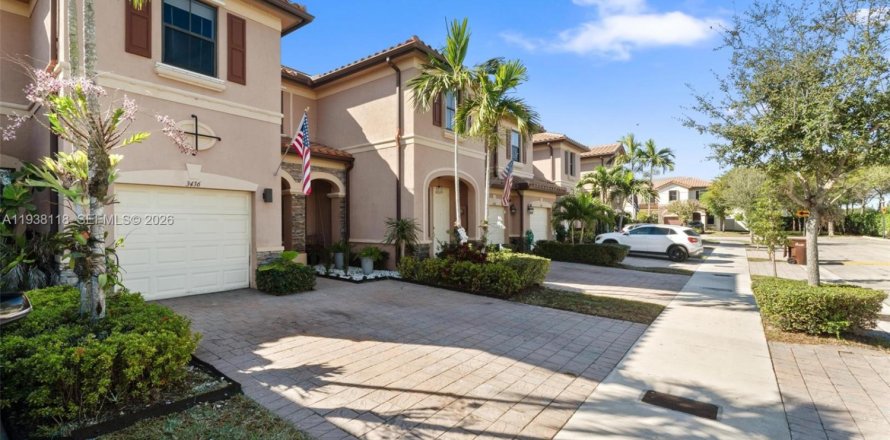 Touwnhouse à Hialeah, Floride 3 chambres, 147.9 m2 № 1996378
