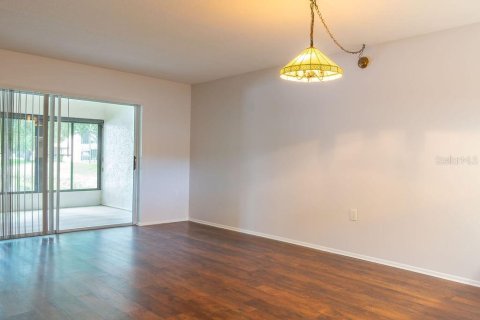 Condo in Holiday, Florida, 2 bedrooms  № 1828419 - photo 3