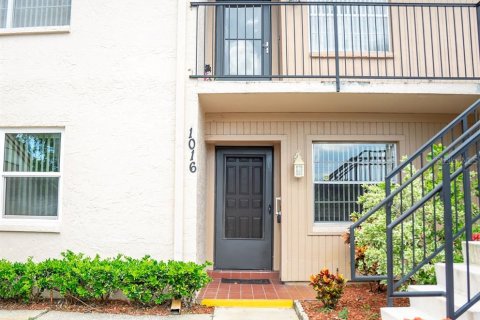 Condo in Holiday, Florida, 2 bedrooms  № 1828419 - photo 28