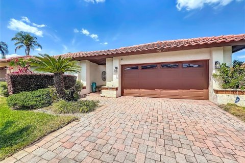 House in Orlando, Florida 3 bedrooms, 172.05 sq.m. № 1718047 - photo 1