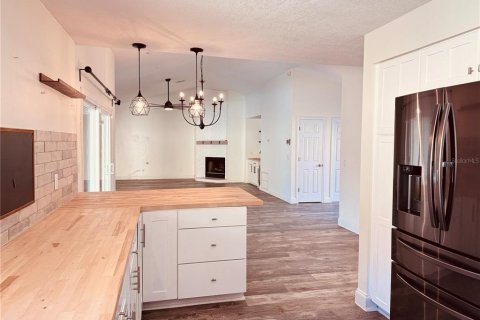 House in Orlando, Florida 3 bedrooms, 172.05 sq.m. № 1718047 - photo 25