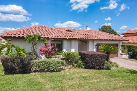 House in Orlando, Florida 3 bedrooms, 172.05 sq.m. № 1718047 - photo 2