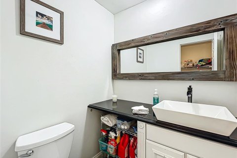 House in Orlando, Florida 3 bedrooms, 172.05 sq.m. № 1718047 - photo 27