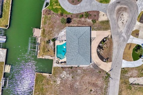 House in Englewood, Florida 3 bedrooms, 170.29 sq.m. № 1681219 - photo 6