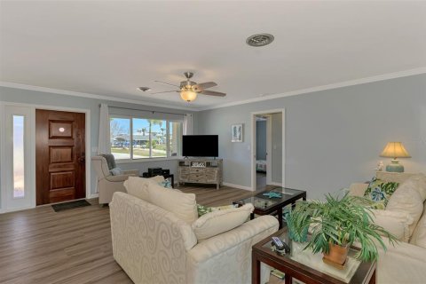 House in Englewood, Florida 3 bedrooms, 170.29 sq.m. № 1681219 - photo 23