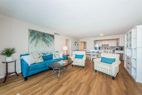 Condominio en venta en Saint Pete Beach, Florida, 2 dormitorios, 105.07 m2 № 1578422 - foto 15