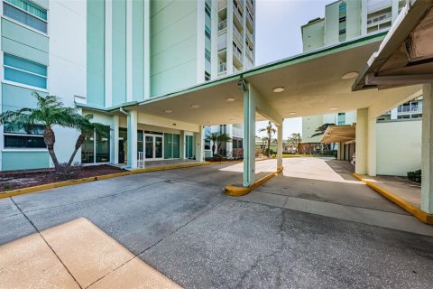 Condominio en venta en Saint Pete Beach, Florida, 2 dormitorios, 105.07 m2 № 1578422 - foto 3