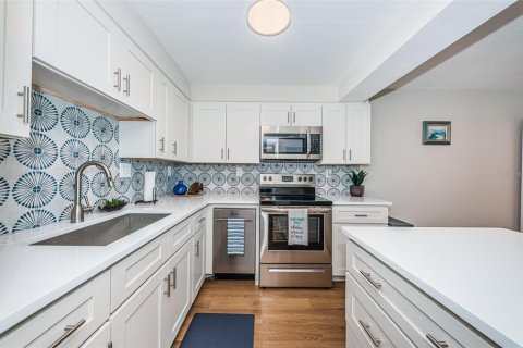 Condominio en venta en Saint Pete Beach, Florida, 2 dormitorios, 105.07 m2 № 1578422 - foto 5