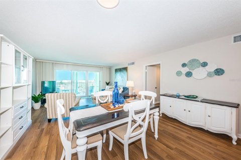 Condominio en venta en Saint Pete Beach, Florida, 2 dormitorios, 105.07 m2 № 1578422 - foto 10