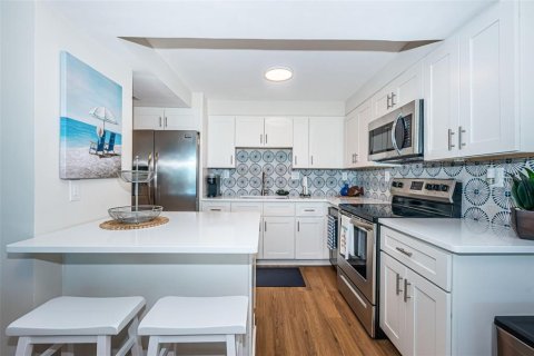 Condominio en venta en Saint Pete Beach, Florida, 2 dormitorios, 105.07 m2 № 1578422 - foto 6