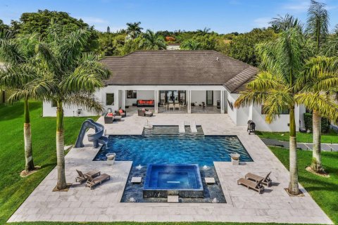 Casa en Southwest Ranches, Florida 5 dormitorios, 516.26 m2 № 2272539
