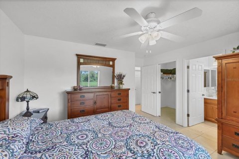 House in Port Charlotte, Florida 3 bedrooms, 121.98 sq.m. № 1847247 - photo 18