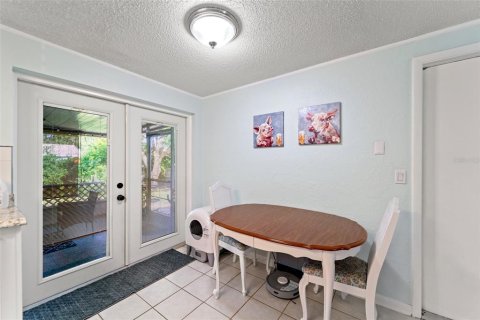 House in Tarpon Springs, Florida 2 bedrooms, 74.32 sq.m. № 1819143 - photo 12