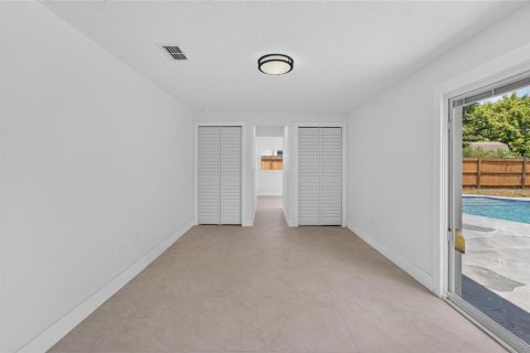 House in Tampa, Florida 3 bedrooms, 182.83 sq.m. № 2200130 - photo 28
