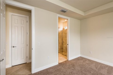 House in North Port, Florida 3 bedrooms, 153.66 sq.m. № 2225989 - photo 18