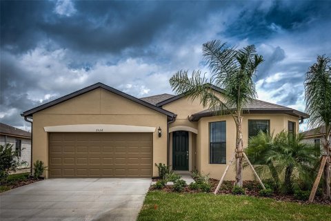 House in North Port, Florida 3 bedrooms, 153.66 sq.m. № 2225989 - photo 2