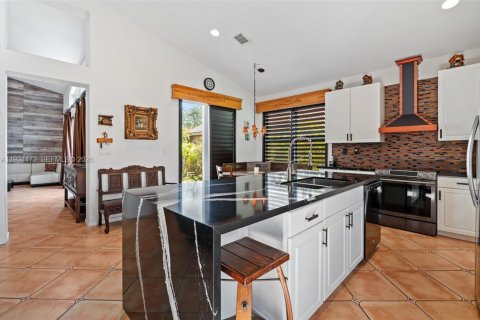 Casa en venta en Miramar, Florida, 3 dormitorios, 196.12 m2 № 1995034 - foto 11