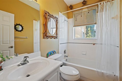 Casa en venta en Miramar, Florida, 3 dormitorios, 196.12 m2 № 1995034 - foto 21