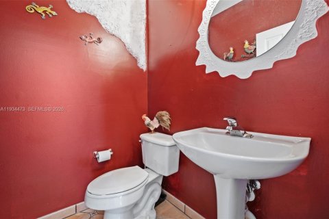 Casa en venta en Miramar, Florida, 3 dormitorios, 196.12 m2 № 1995034 - foto 22