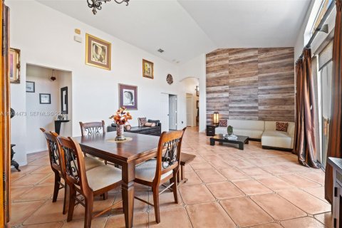 Casa en venta en Miramar, Florida, 3 dormitorios, 196.12 m2 № 1995034 - foto 10