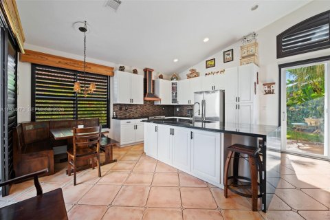 Casa en venta en Miramar, Florida, 3 dormitorios, 196.12 m2 № 1995034 - foto 12