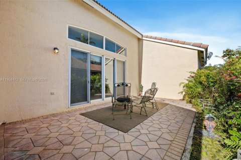 Casa en venta en Miramar, Florida, 3 dormitorios, 196.12 m2 № 1995034 - foto 25