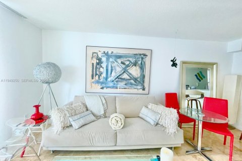 Снять в аренду квартиру в Майами, Флорида 1 спальня, 73.49м2, № 2005112 - фото 7