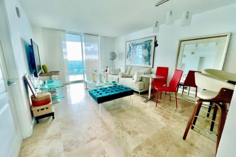 Снять в аренду квартиру в Майами, Флорида 1 спальня, 73.49м2, № 2005112 - фото 6