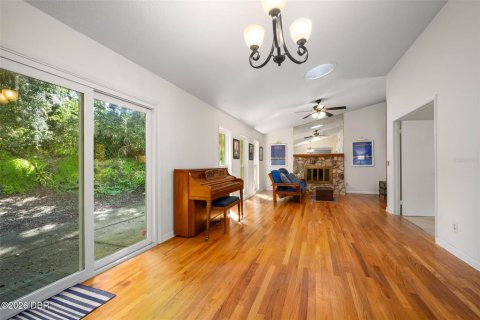 Villa ou maison à vendre à Ormond Beach, Floride: 3 chambres, 209.49 m2 № 2360865 - photo 15