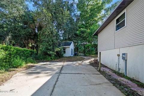 Villa ou maison à vendre à Ormond Beach, Floride: 3 chambres, 209.49 m2 № 2360865 - photo 4