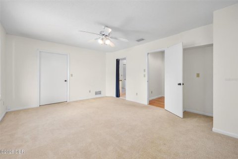 Villa ou maison à vendre à Ormond Beach, Floride: 3 chambres, 209.49 m2 № 2360865 - photo 26